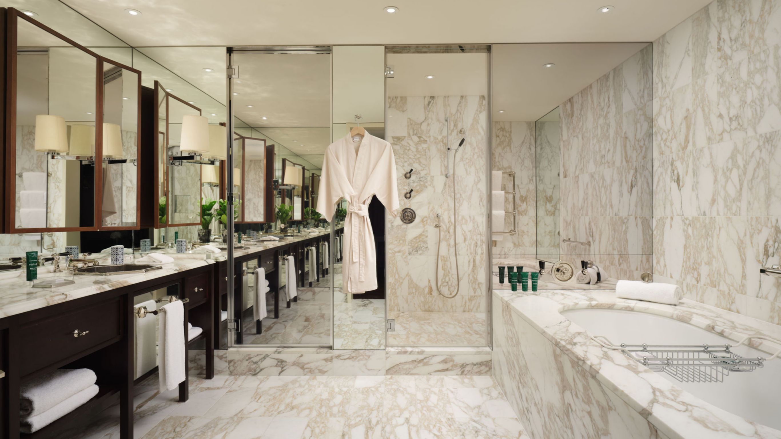 Lincoln House Bathroom London